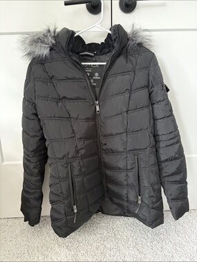Nautica Black Quilted Puffer Jacket with Faux-Fur Trim Hood